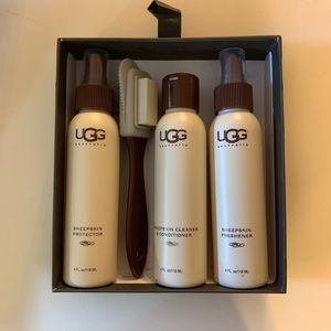 UGG® Sheepskin Cleaner Kit